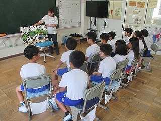 6月27日(金) 読み聞かせ