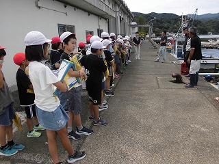 9月22日(月)　５年社会科見学